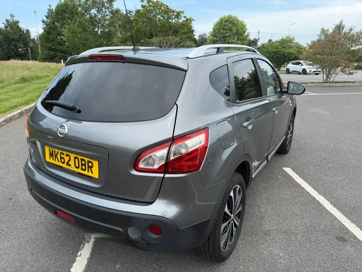 2012-nissan-qashqai-16-n-tec-big-7