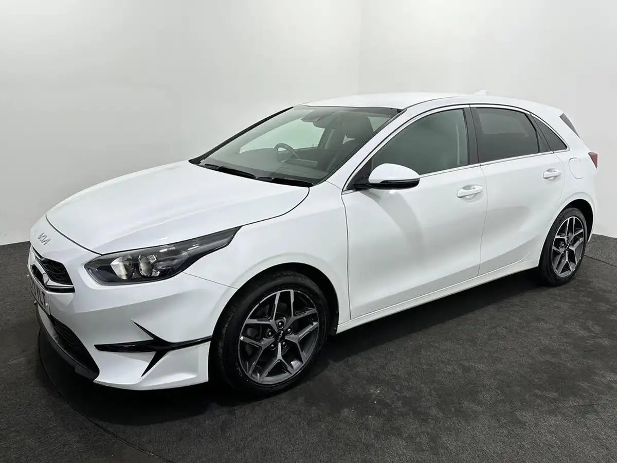 2023-kia-ceed-15-t-gdi-3-158bhp-hatchback-big-50