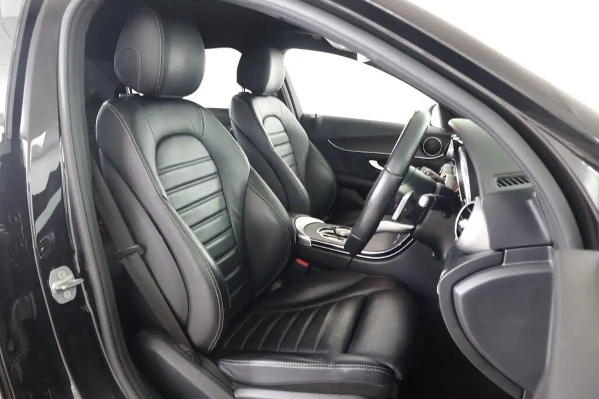 2021-mercedes-benz-c-class-20d-c220d-amg-line-edition-saloon-4d-big-13