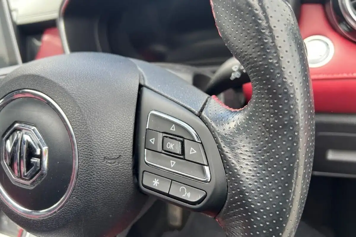 2022-mg-hs-15t-gdi-exclusive-258ps-plug-in-hybrid-auto-big-20