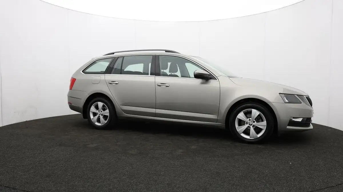 2019-skoda-octavia-10-tsi-se-technology-estate-big-48