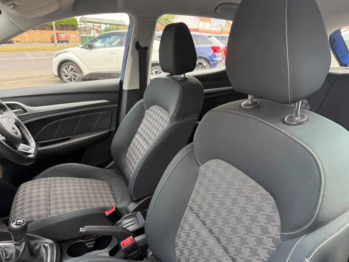 2019-mg-zs-suv-15-vti-tech-excite-106ps-big-37