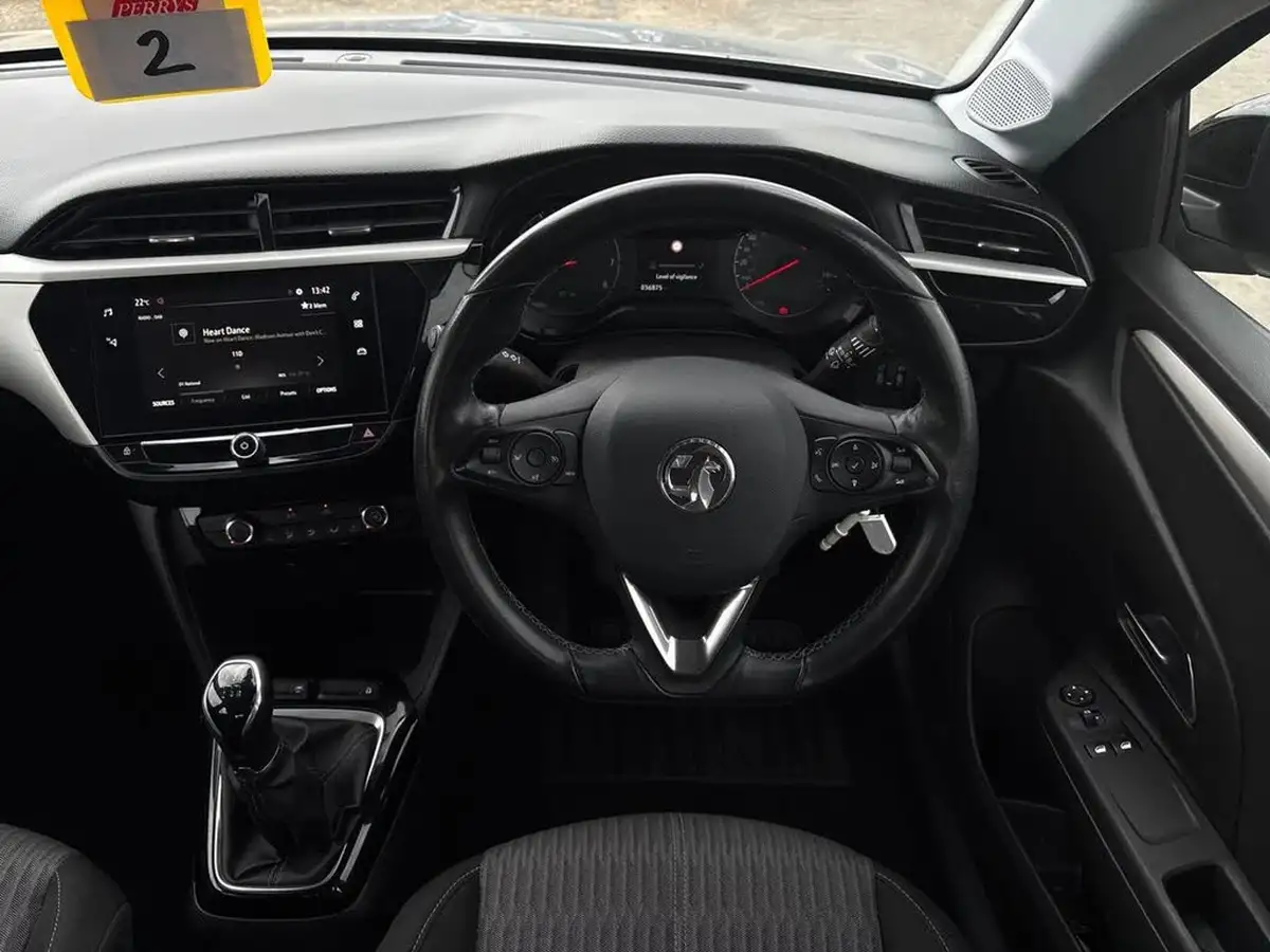 2020-vauxhall-corsa-12i-se-big-16