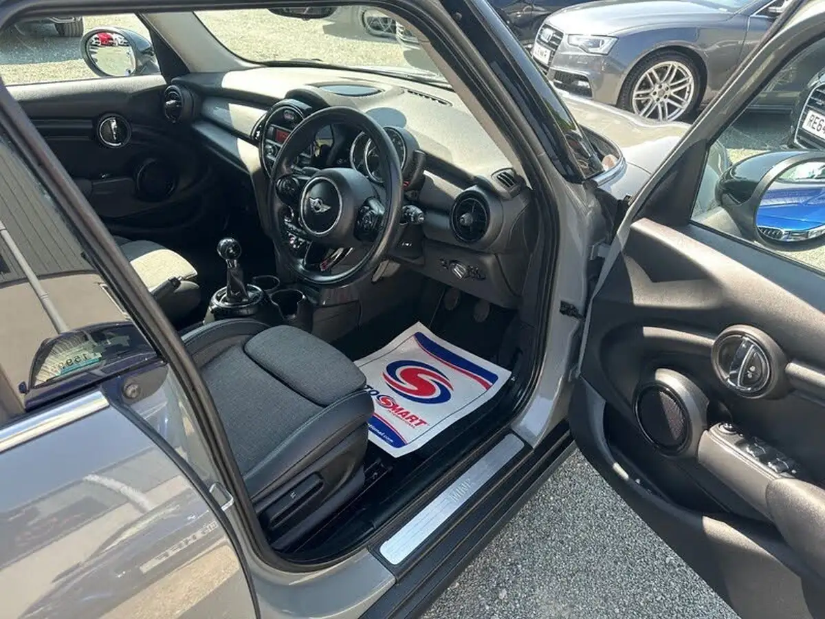 2015-mini-cooper-15-cooper-5d-big-8