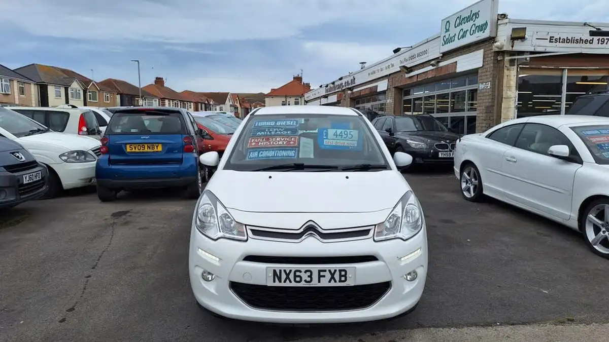 2013-citroen-c3-14hdi-vtr-big-0