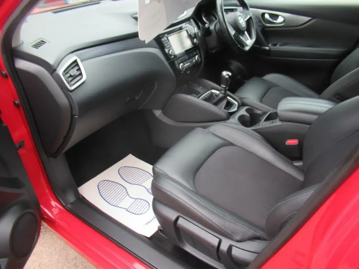 2017-nissan-qashqai-15dci-n-connecta-big-13