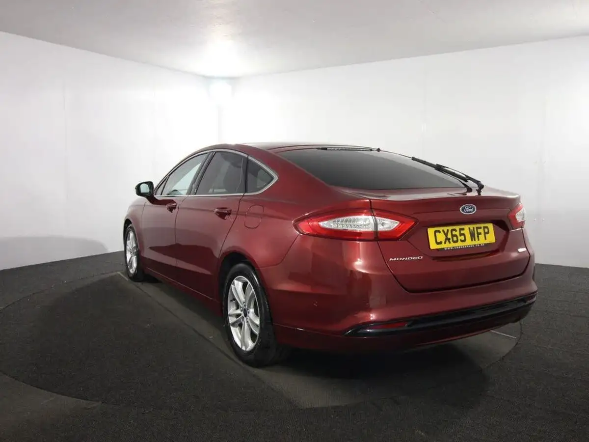 2015-ford-mondeo-15t-titanium-ss-hatchback-big-4