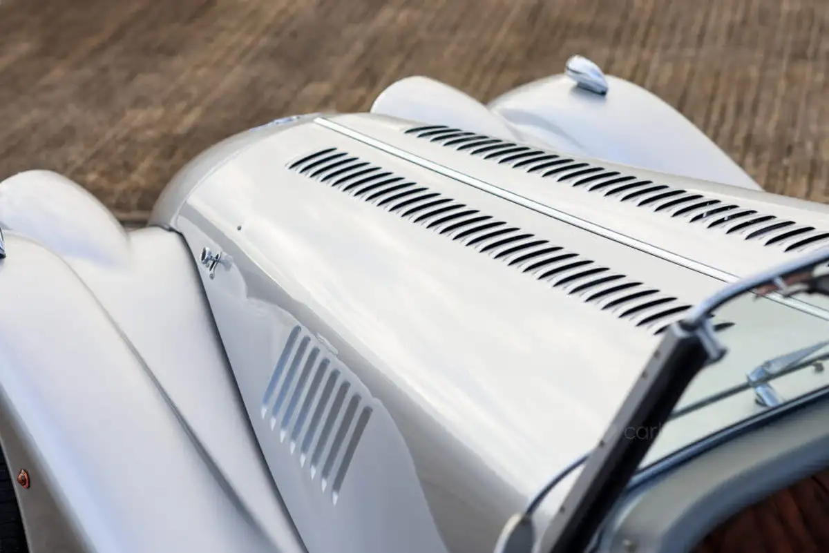 2008-morgan-plus-4-20-2-seat-big-18