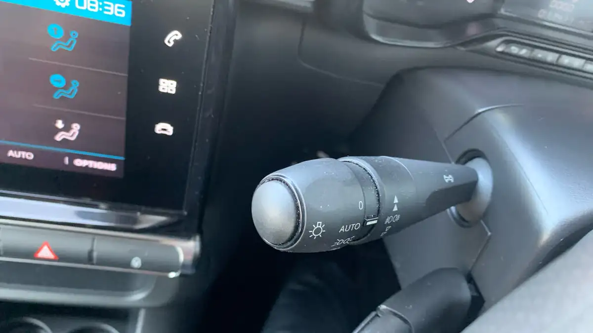 2021-citroen-c3-12-puretech-shine-83ps-big-26