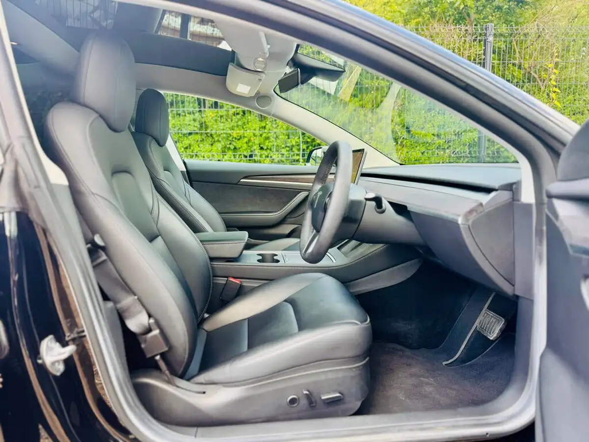 2021-tesla-model-3-e-long-range-awd-big-11