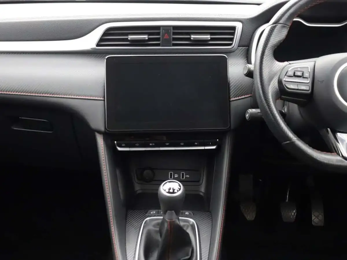 2022-mg-zs-suv-15-vti-tech-exclusive-big-8