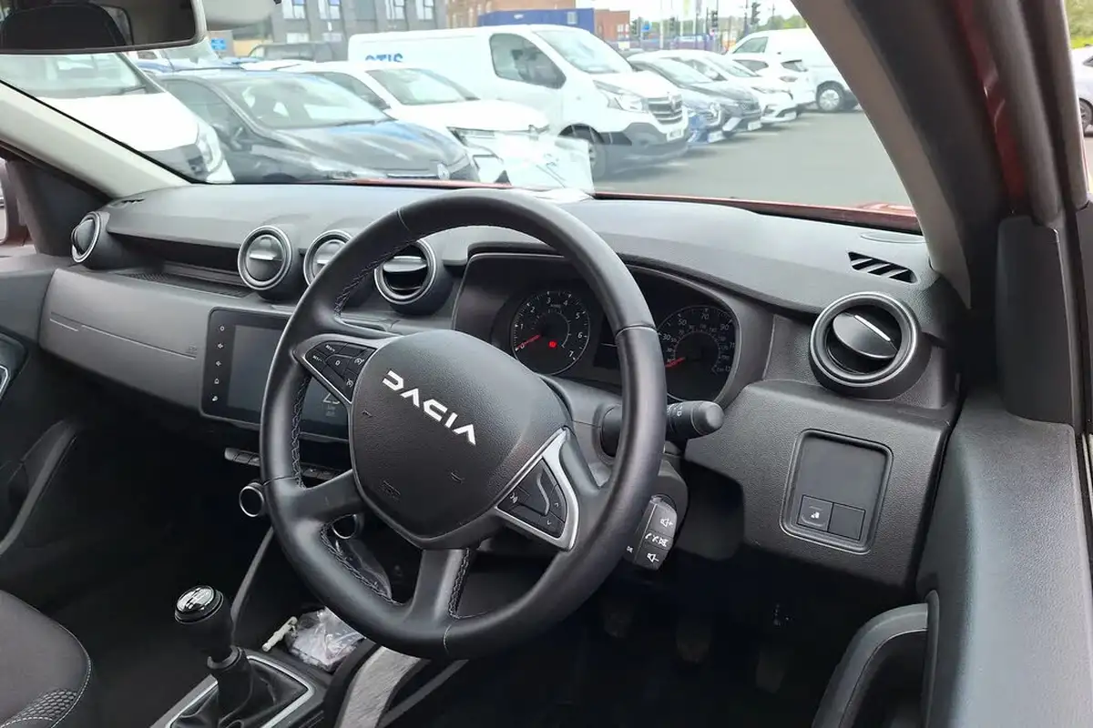 2024-dacia-duster-09-tce-journey-big-33