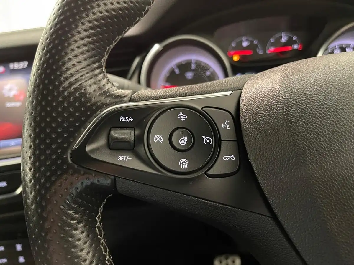 2018-vauxhall-insignia-grand-sport-20td-sri-vx-line-nav-big-72