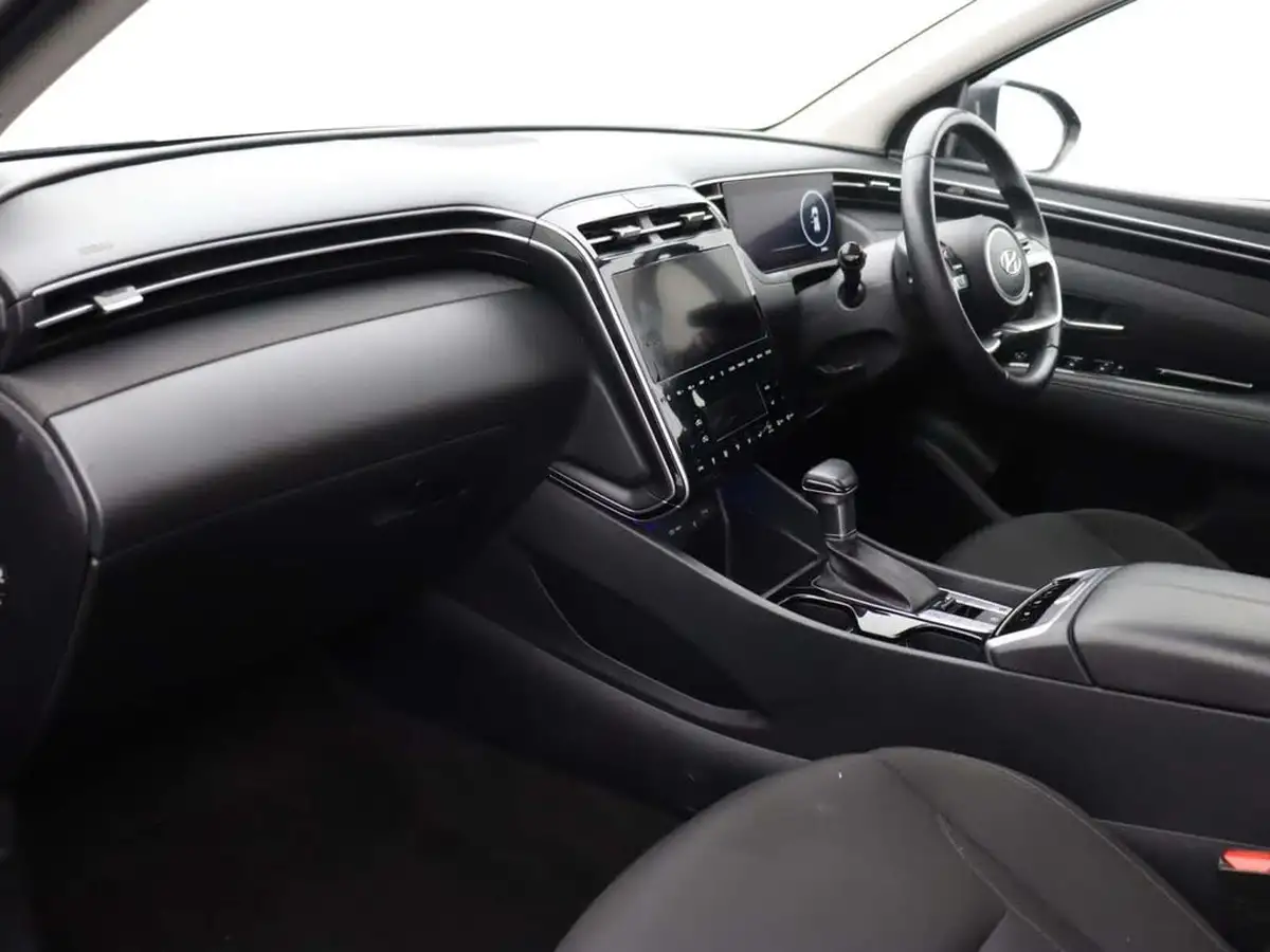 2023-hyundai-tucson-16-t-gdi-premium-150ps-48-volt-mhev-dct-big-10