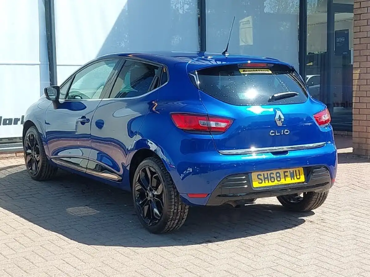 2018-renault-clio-09-tce-iconic-75ps-big-1