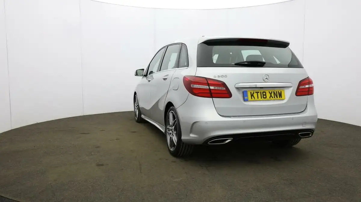 2018-mercedes-benz-b-class-16-b200-amg-line-156ps-premium-plusss-7g-dct-big-30