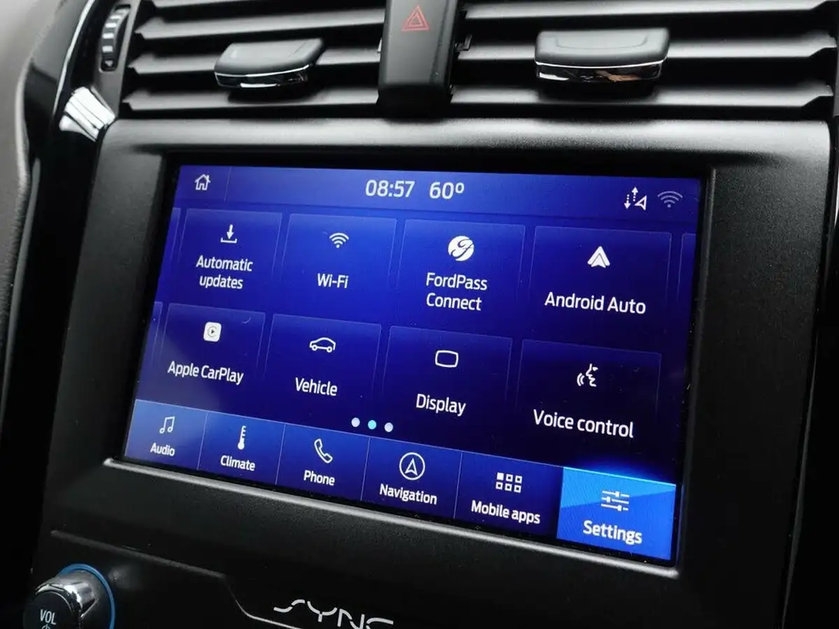 2021-ford-mondeo-20tdci-st-line-edition-150ps-hatchback-big-35