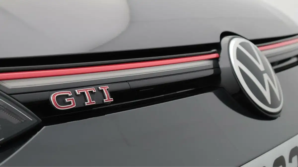 2022-volkswagen-golf-20-tsi-gti-dsg-big-22