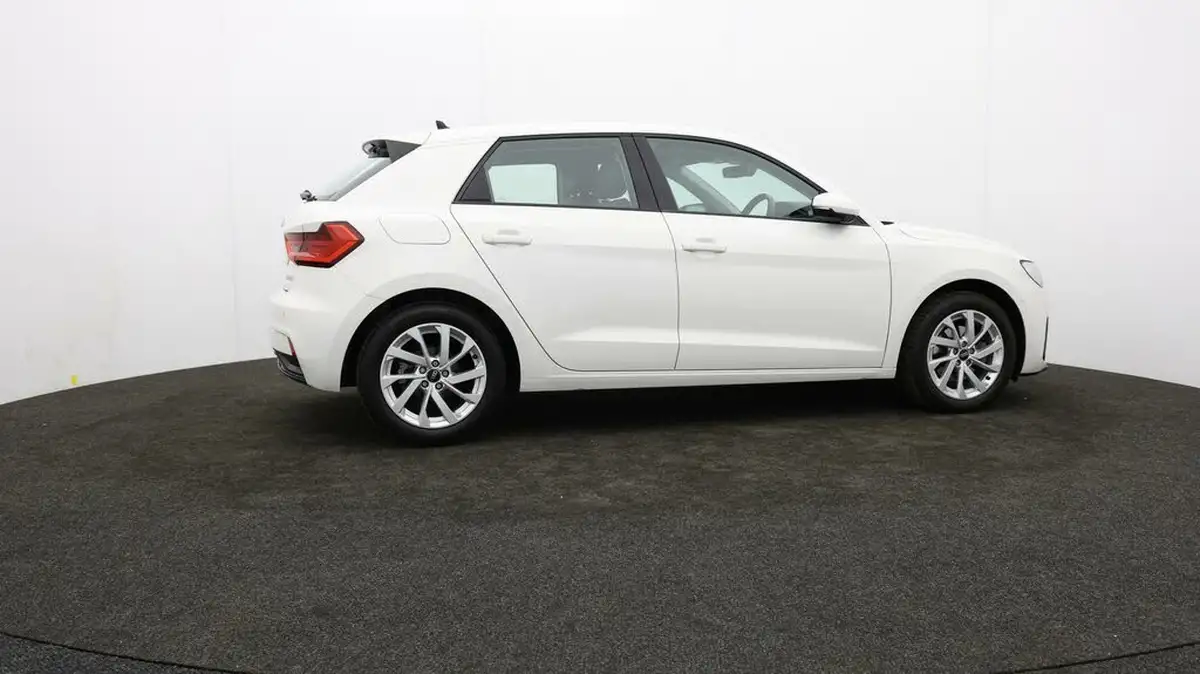 2023-audi-a1-10-30-tfsi-sport-s-tronic-big-36