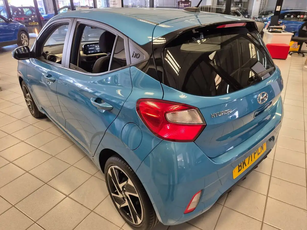 2021-hyundai-i10-12-premium-84ps-1197cc-auto-big-1