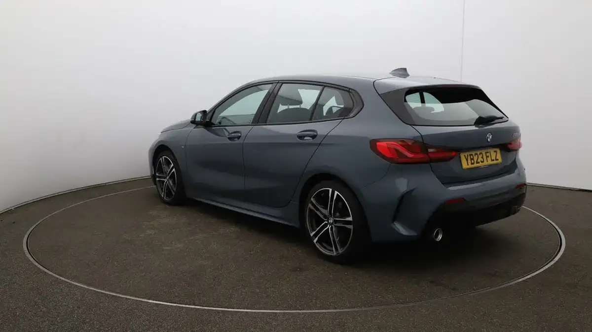 2023-bmw-1-series-15-118i-m-sport-lcp-dct-big-62