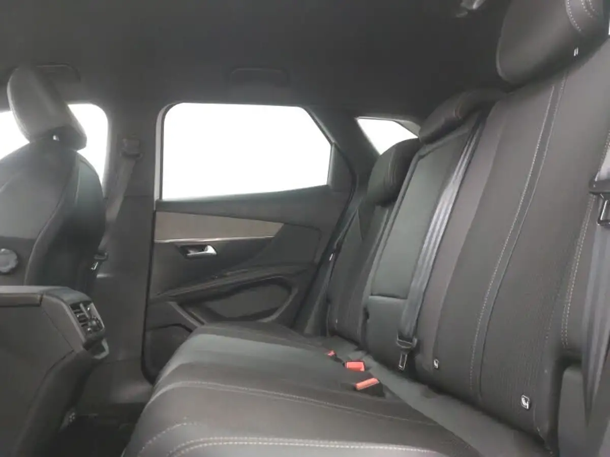 2023-peugeot-3008-suv-12-puretech-gt-136ps-hybrid-e-dsc6-big-5