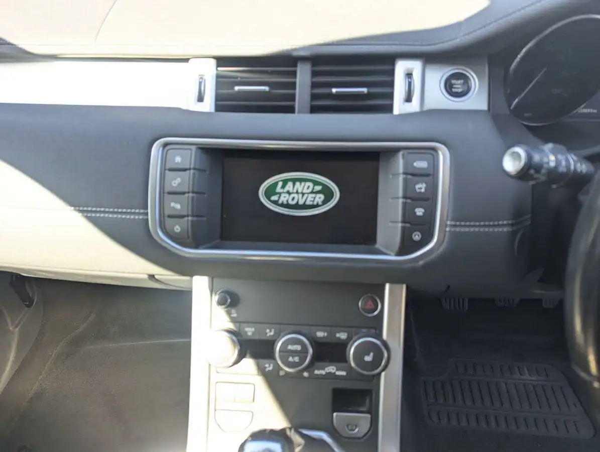 2016-land-rover-range-rover-evoque-20td4-se-tech-ss-hatchback-5d-big-10