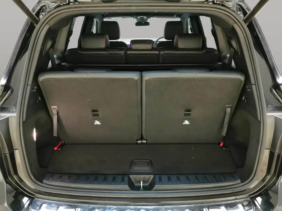 2022-mercedes-benz-eqb-e-eqb-300-amg-line-big-38