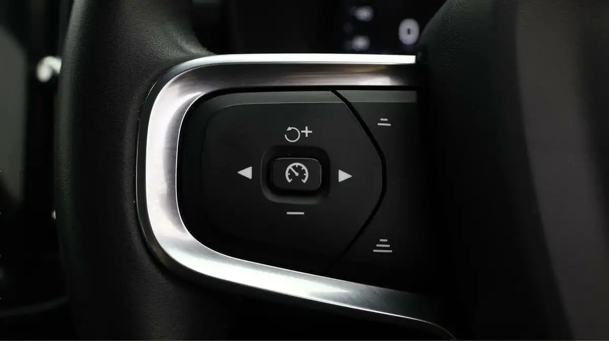 2020-volvo-xc40-15-t5-inscription-pro-plug-in-hybrid-big-22