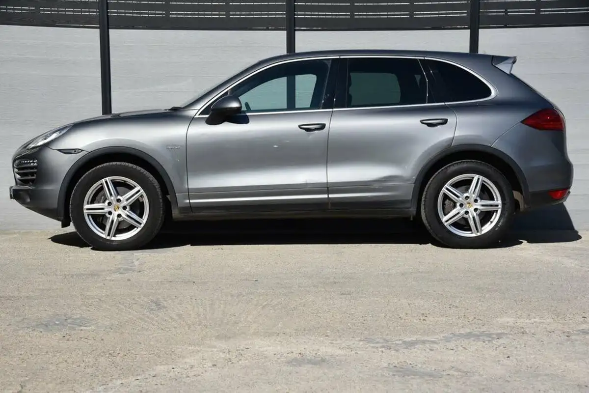 2014-porsche-cayenne-30td-platinum-edition-big-6
