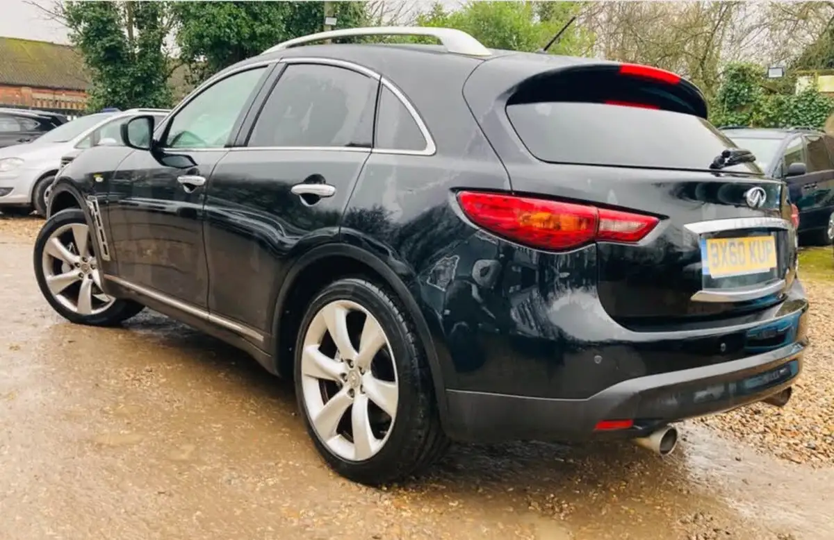 2010-infiniti-fx-37-gt-premium-big-3