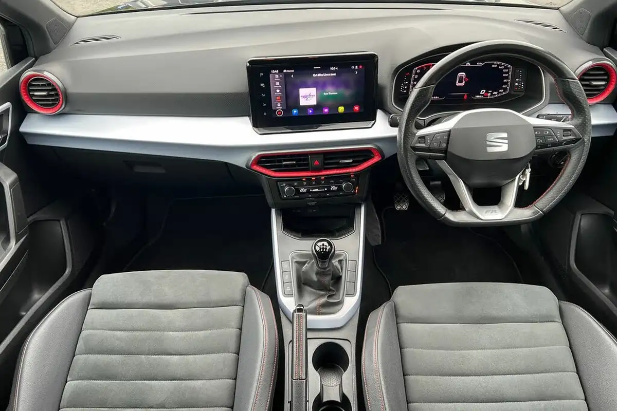 2021-seat-arona-10-tsi-fr-sport-110ps-big-16