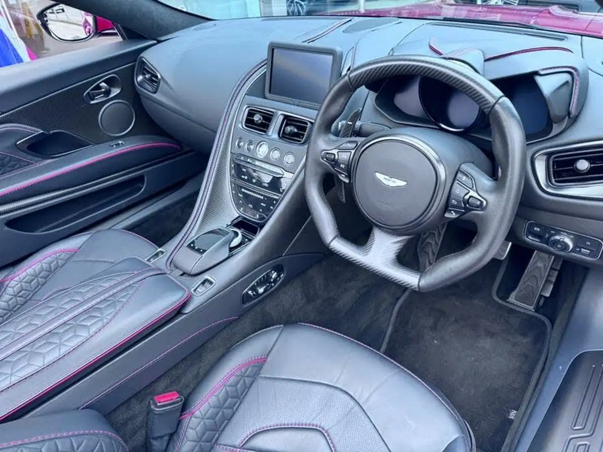 2023-aston-martin-dbs-52-v12-volante-big-2
