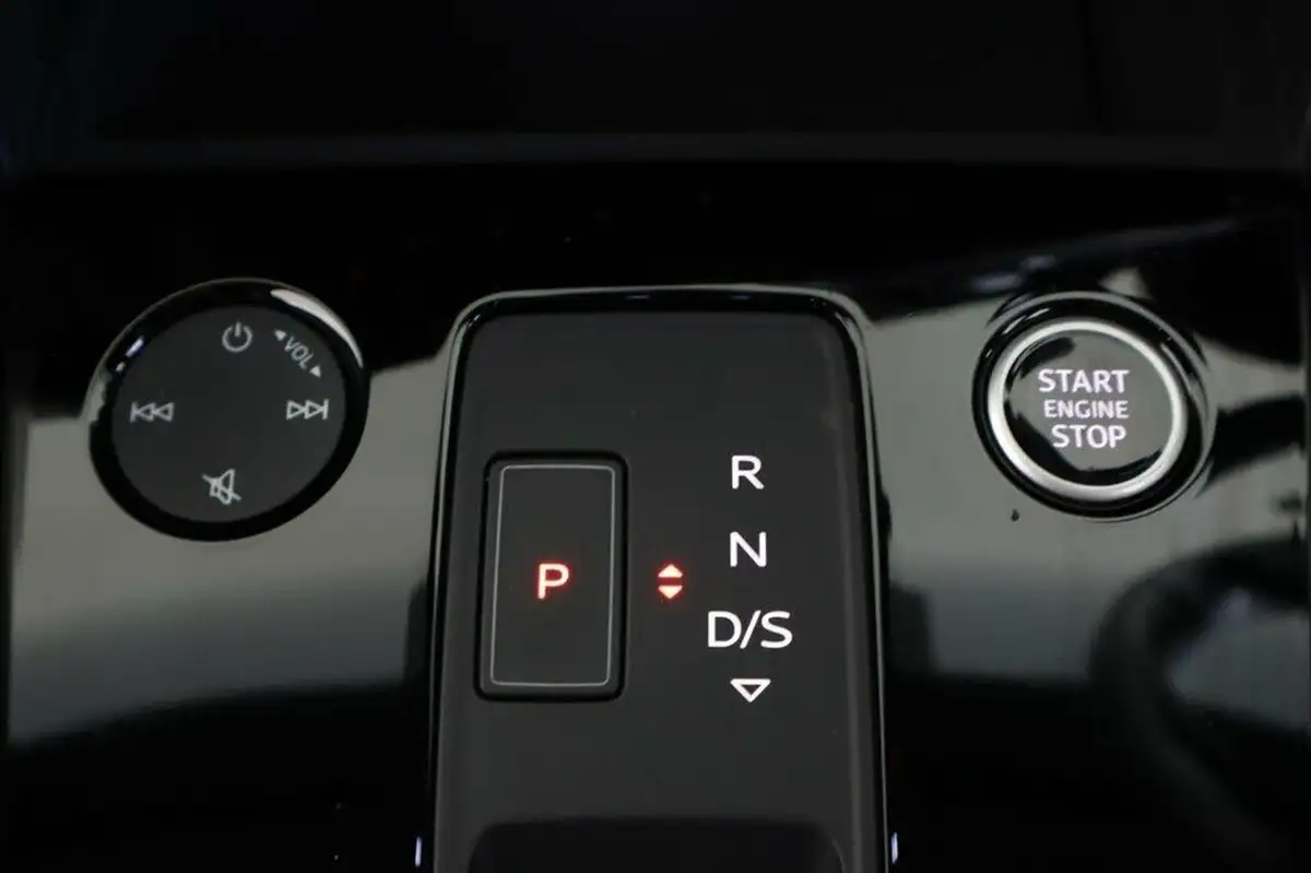 2022-audi-a3-15-35-tfsi-s-line-sportback-5d-tronic-big-22