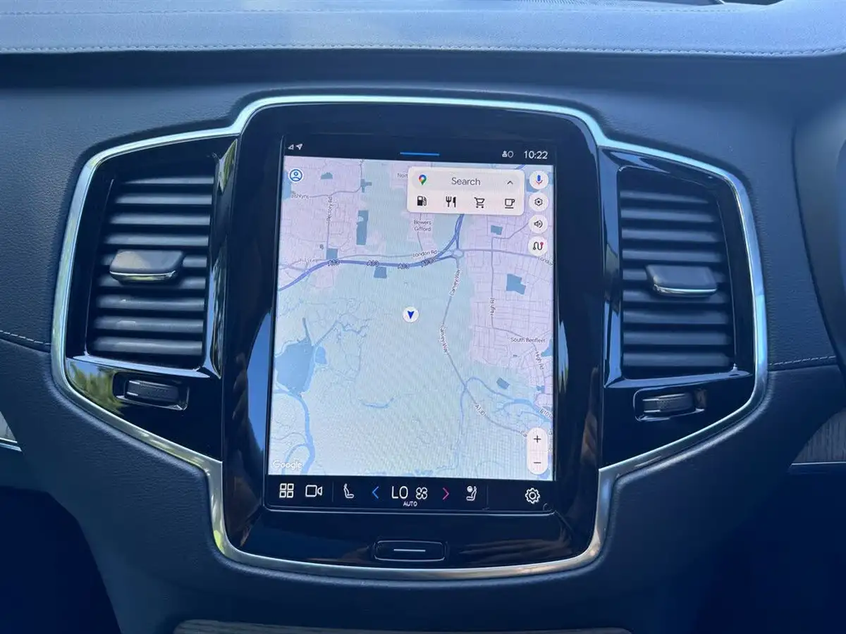 2022-volvo-xc90-20-b5-ultimate-big-30
