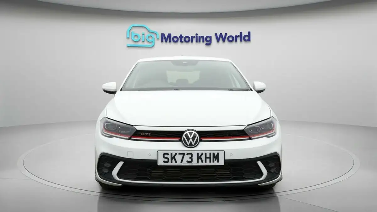 2023-volkswagen-polo-big-1