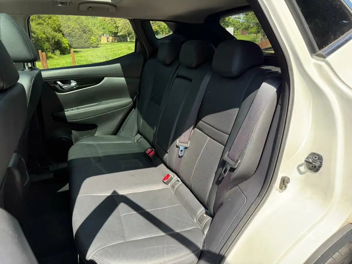2017-nissan-qashqai-12-dig-t-tekna-xtronic-cvt-big-27