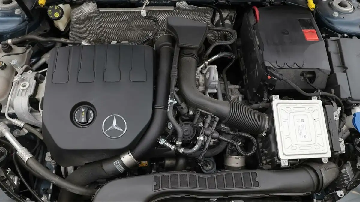 2022-mercedes-benz-a-class-13-a180-amg-line-executive-edition-hatchback-5d-7g-dct-big-19