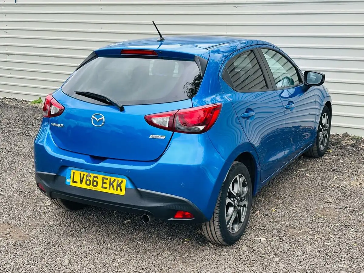 2016-mazda-mazda2-15-sport-nav-90ps-big-17