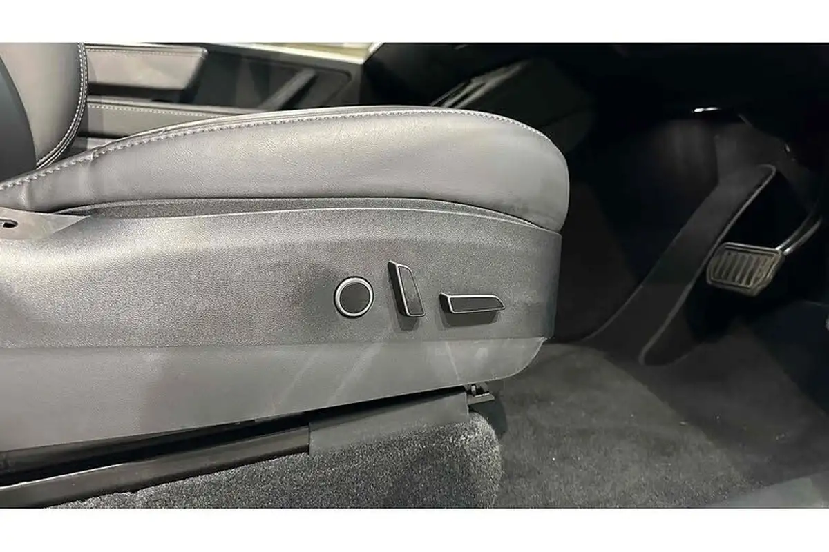 2023-tesla-model-y-e-rwd-big-33