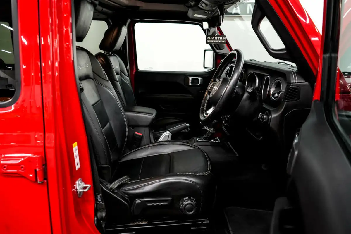 2019-jeep-wrangler-20-gme-overland-hard-5d-big-28