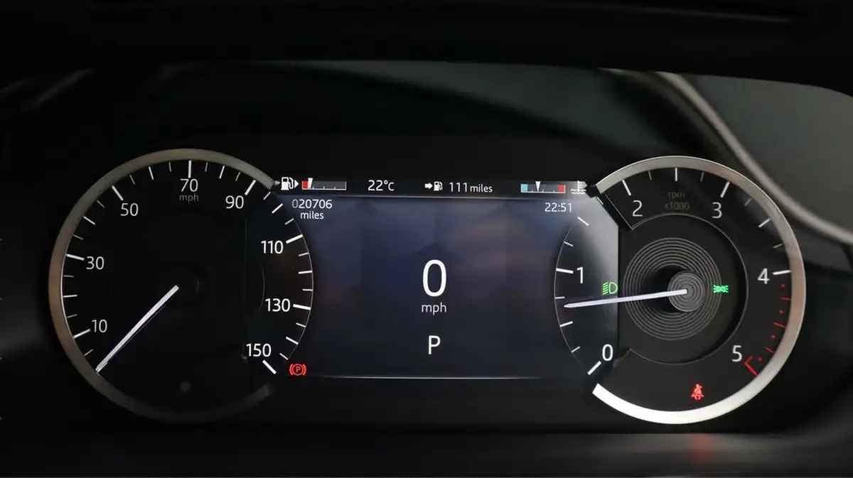 2022-land-rover-range-rover-evoque-20-d200-r-dynamic-s-big-10