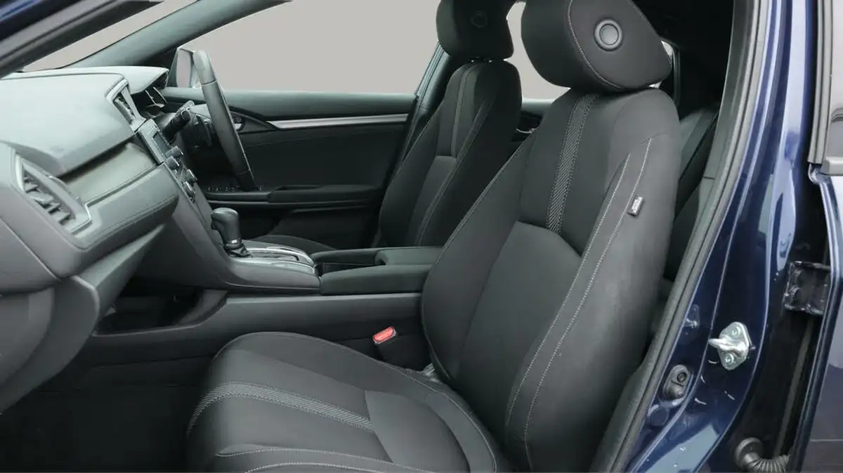 2020-honda-civic-10-vtec-turbo-se-hatchback-5d-cvt-big-13