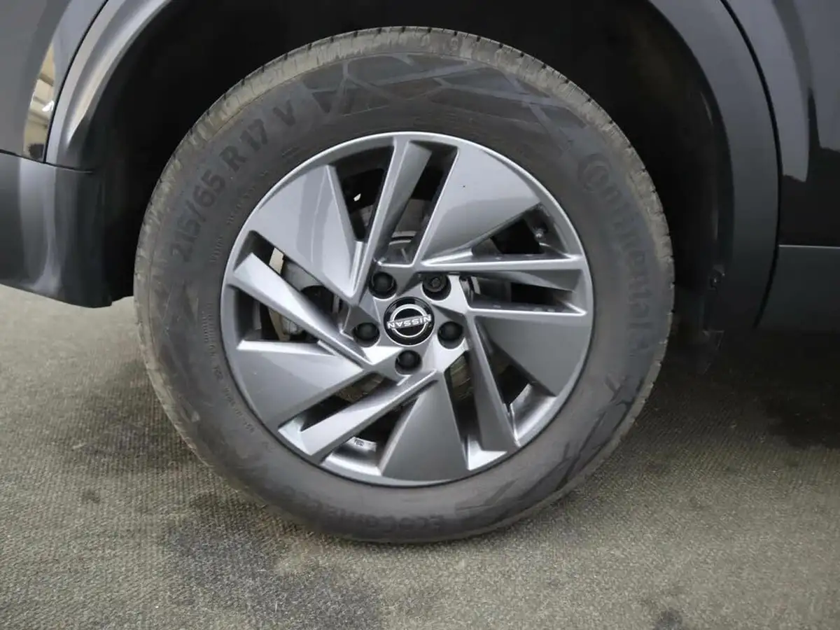 2024-nissan-qashqai-13-dig-t-acenta-premium-140ps-mild-hybrid-big-6
