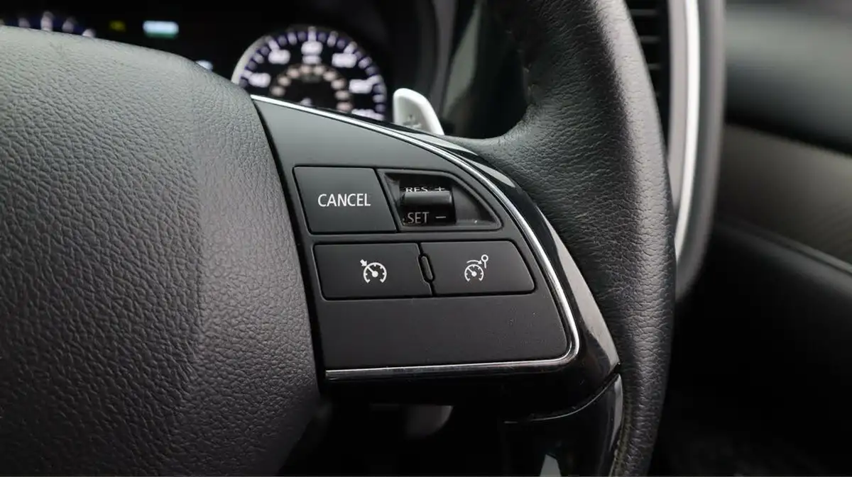 2020-mitsubishi-outlander-20-exceed-big-27