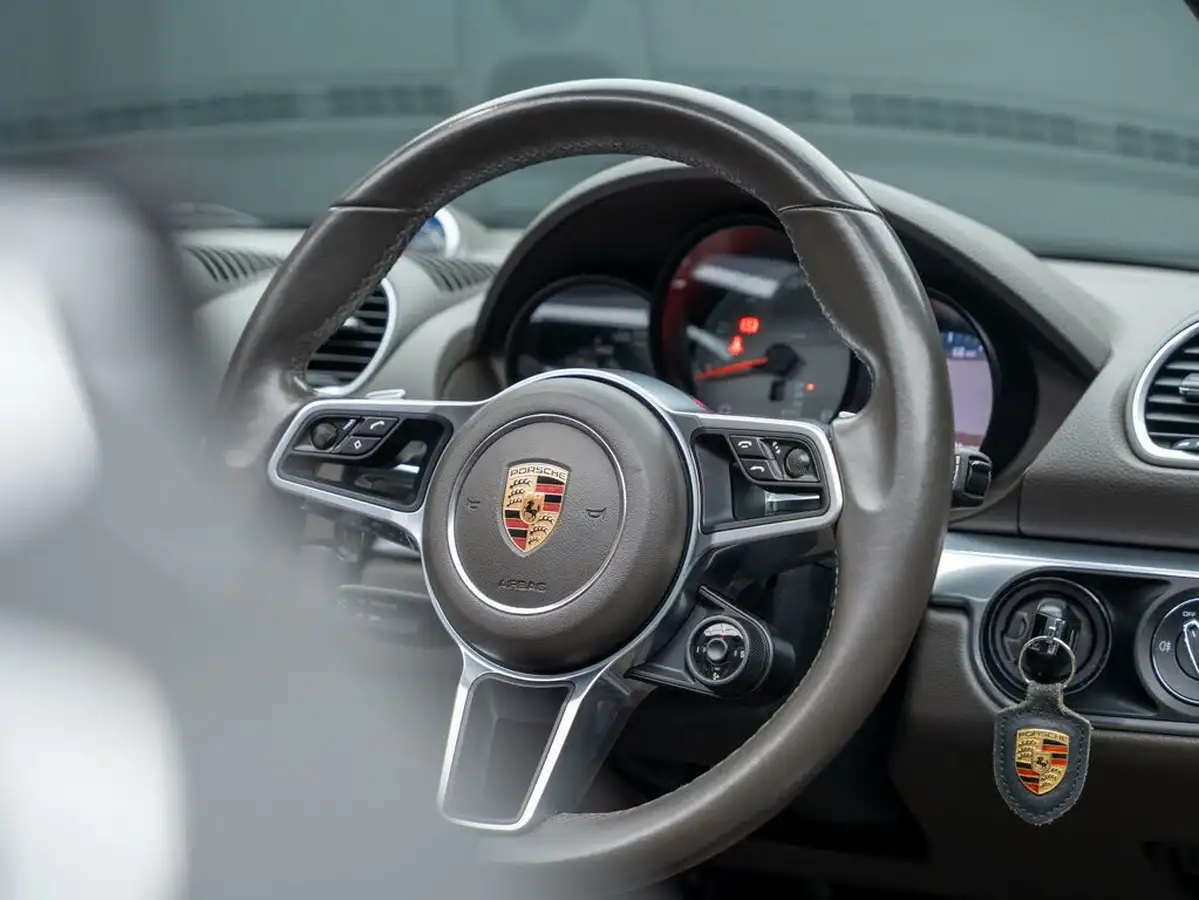 2016-porsche-boxster-718-25-boxster-s-pdk-big-30