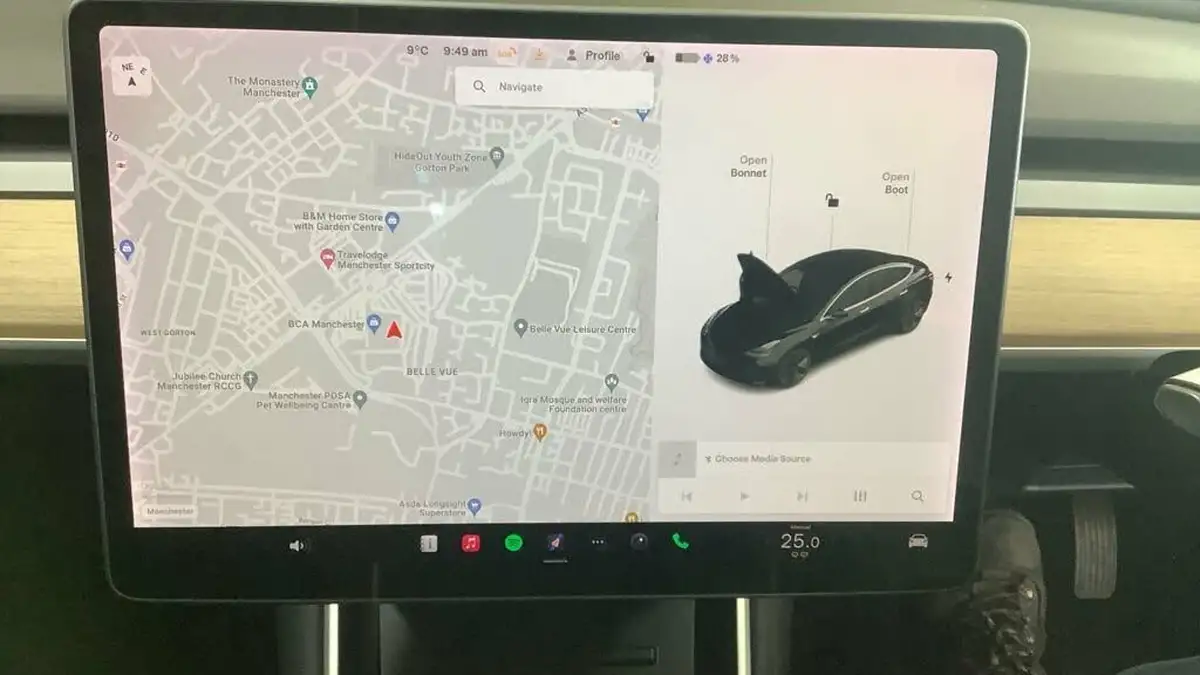 2019-tesla-model-3-e-standard-plus-big-12