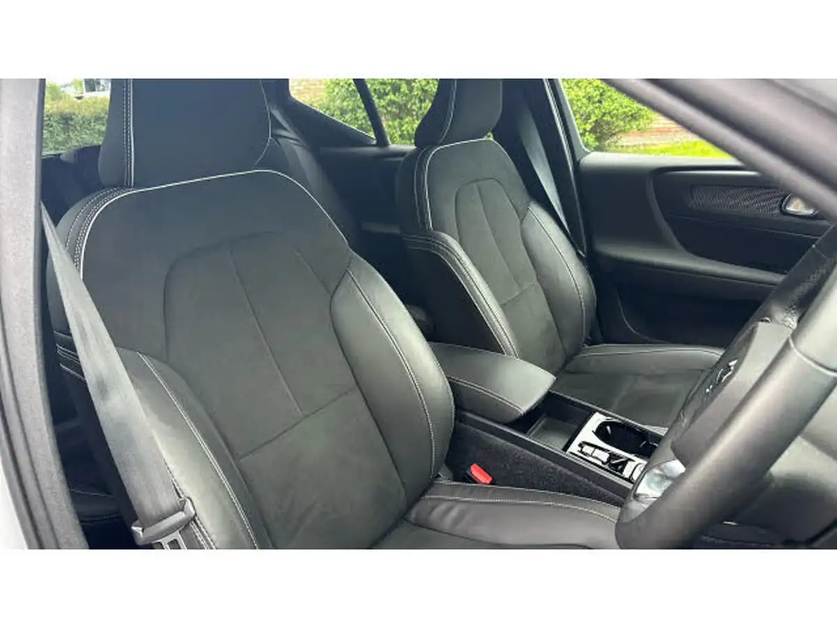 2022-volvo-xc40-15-t5-r-design-pro-big-8