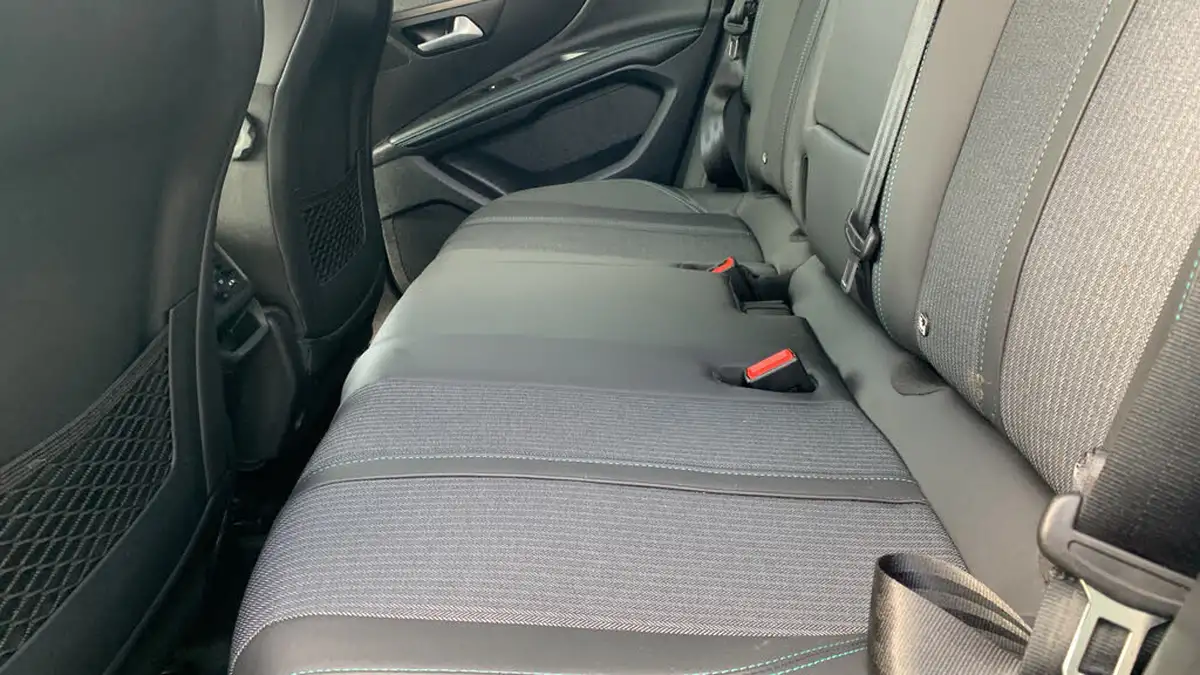 2022-peugeot-3008-suv-15-bluehdi-allure-premium-big-32