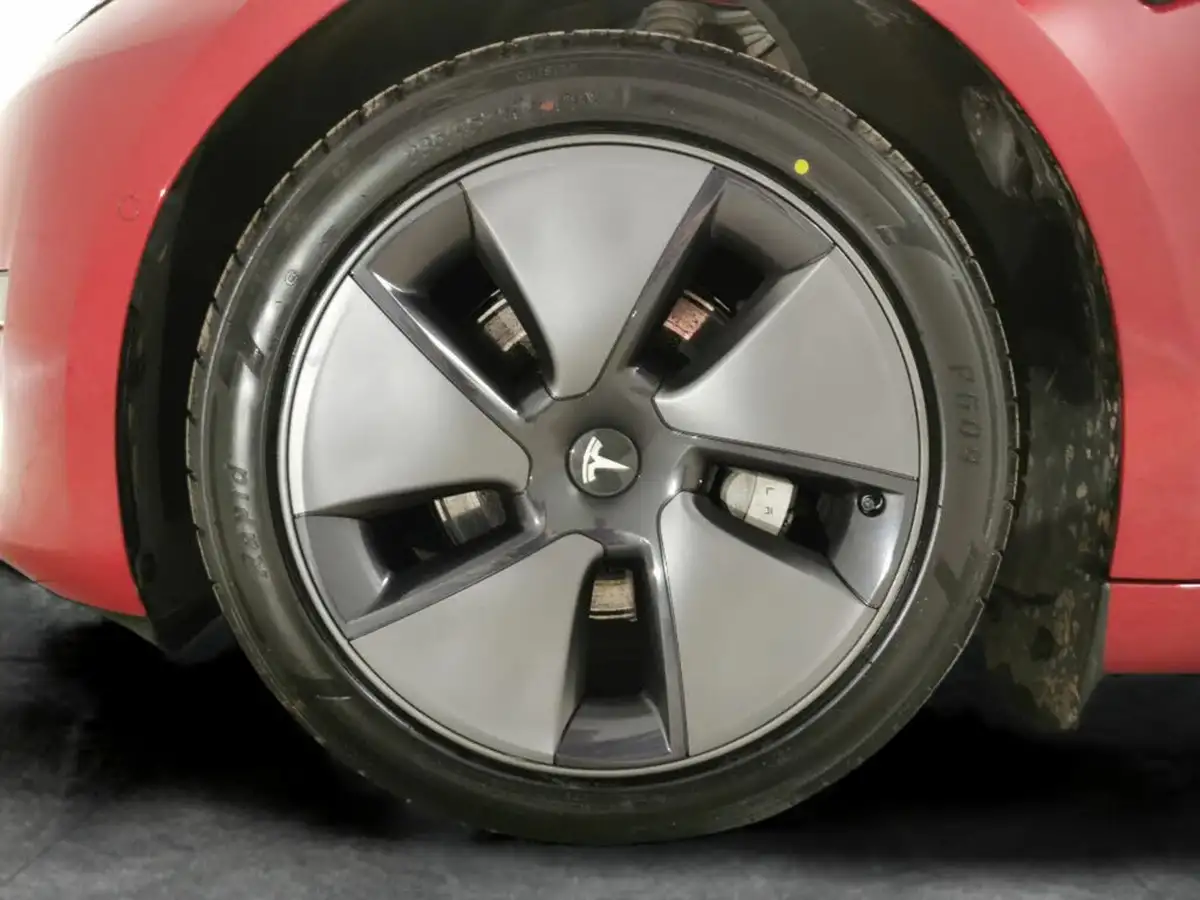 2022-tesla-model-3-e-long-range-big-28